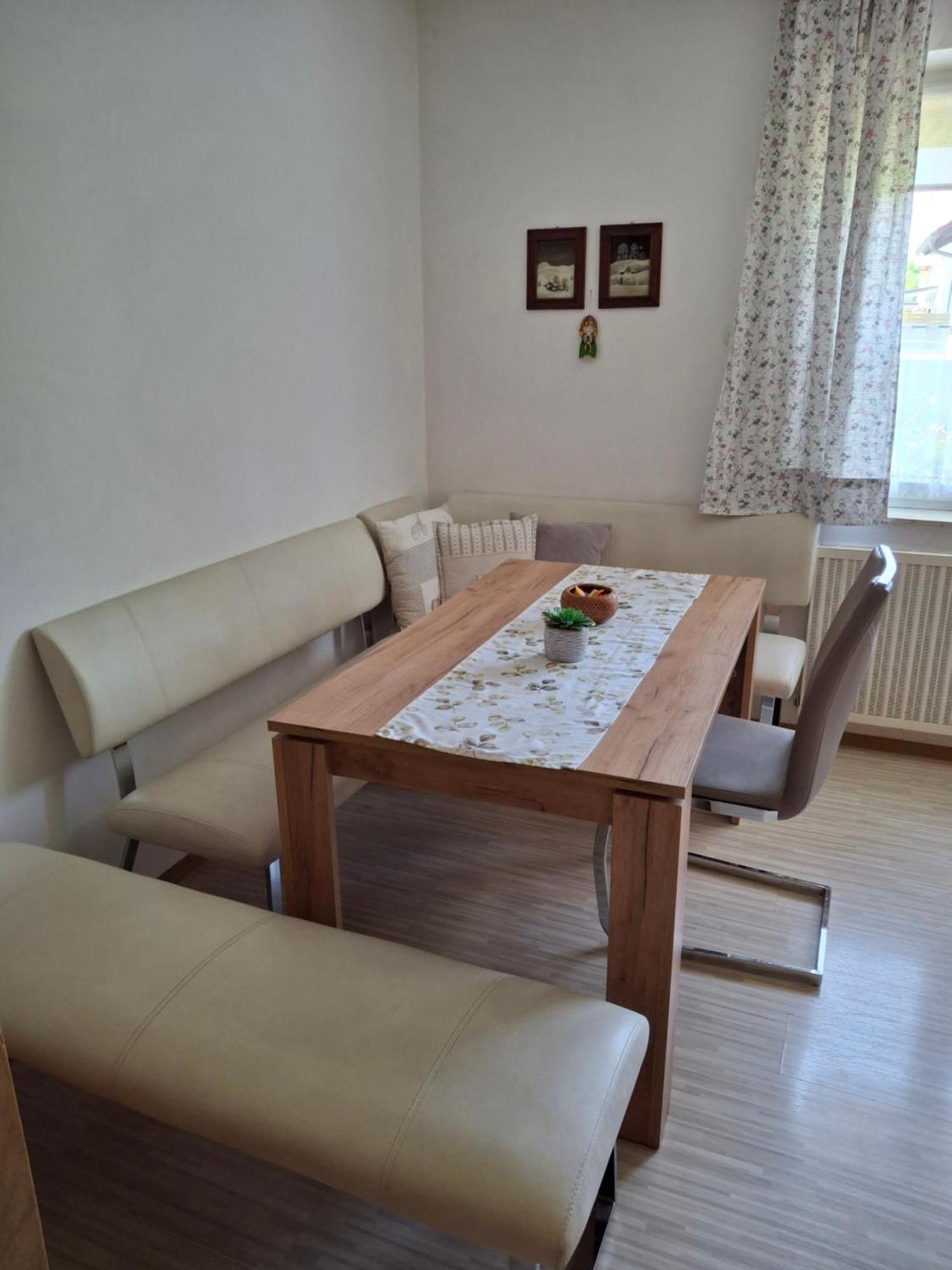 Maria'S Ferienwohnung Laakirchen Bagian luar foto